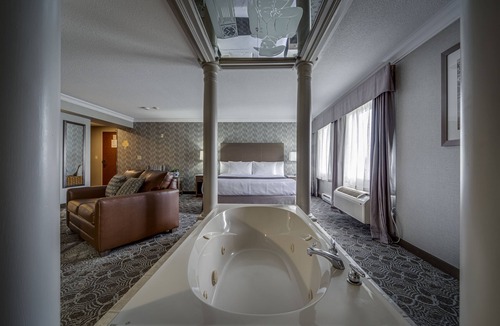 Unionville Hotel | Monte Carlo Inn Toronto - Markham