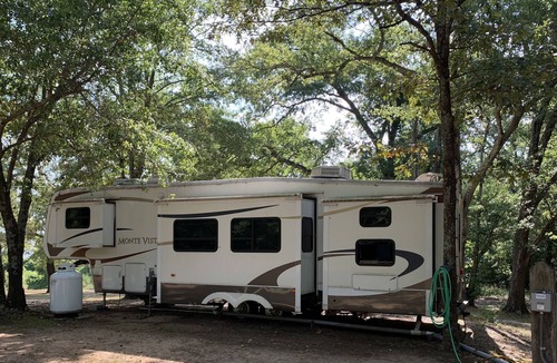 Yantis House | Monte Vista RV on Lake Fork-Birch Creek w/Private Boat Ramp