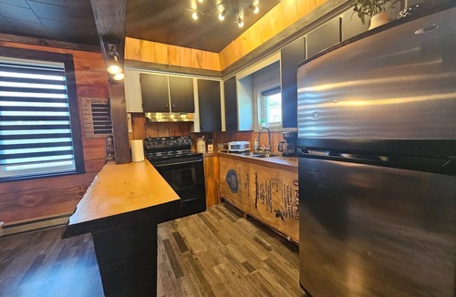 Montebello Apartment | Montebello saloon #2