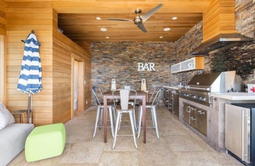 Silicon Valley House | Montebello Views