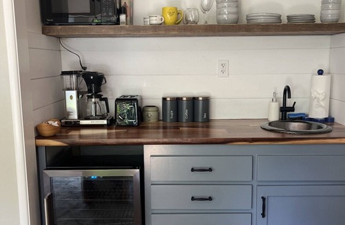 San Luis Obispo Apartment | Monterey Heights Suite | Walk to Cal Poly SLO