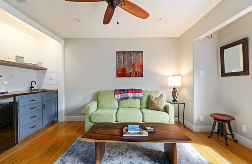 San Luis Obispo Apartment | Monterey Heights Suite | Walk to Cal Poly SLO