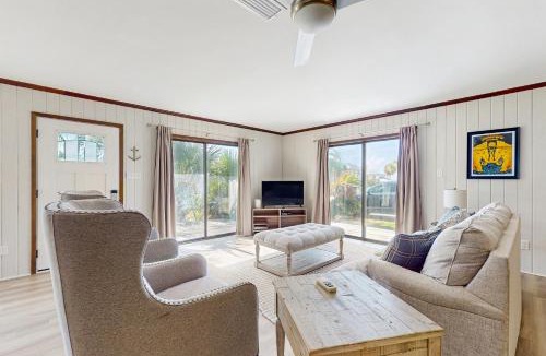 Santa Monica House | Monterey Palms