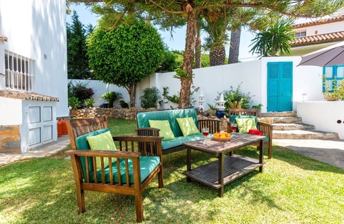 Olocau Villa | Montevistas Retreat - Cycling, Hiking, Relaxation , Yoga, 25 Minutes Valencia