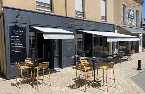 Saint-Laurent-sur-Sevre Apartment | Montfort