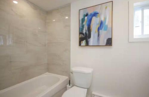 Vanier North Apartment | Montfort Hotel