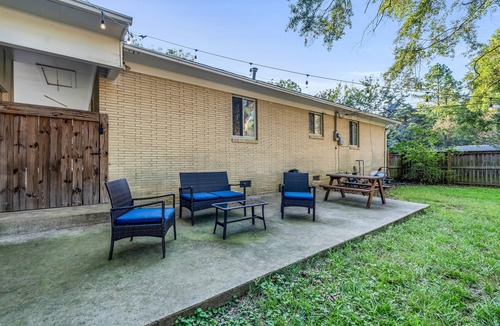 Starkville House | Montgomery Retreat, Spacious, MSU Central