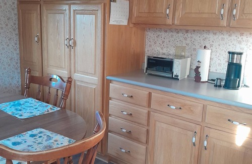 Francesville House | Montgomery Street Manor - Sleeps 7