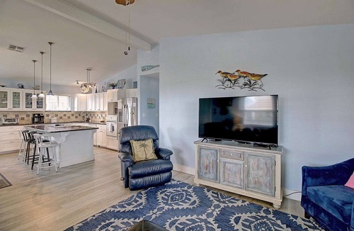 Leeward Sands House | Month Long Stays | Pets | Sleeps 10