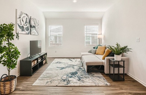 Buda House | Monthly Kyle Rental, Furnished