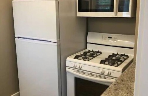 Bradley House | Monthly Rental 2BR 2BA
