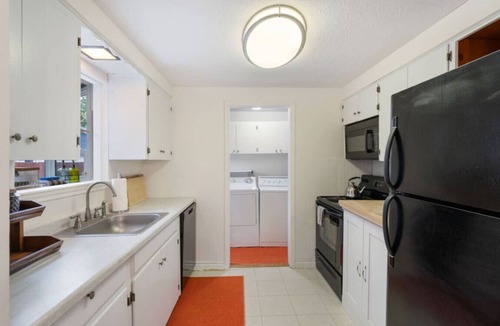 Milwaukie House | Monthly Rental - Cozy Portland Retreat with Patio & Grill - Dog Friendly