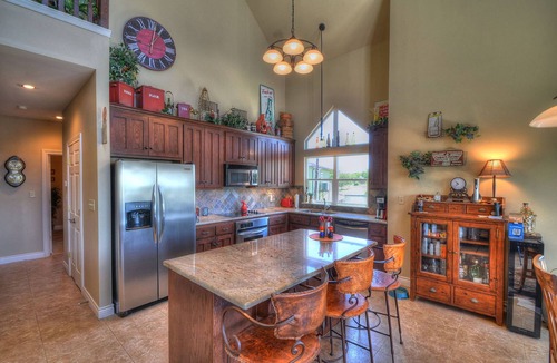 Kingsland House | Monthly rental getaway on lake LBJ