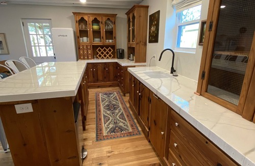 West Ashley House | Monthly Rental Well Appointed Cottage in the Heart of WA near DT Chs & Beaches.
