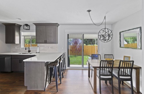 Canyon Rim House | Monthly Special! Location! New Everything 5 Bed Home w/Hot Tub