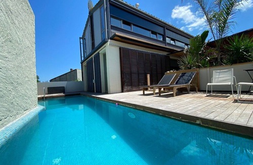 Montiro Villa | Montiro House Private villa with pool and jacuzzi
