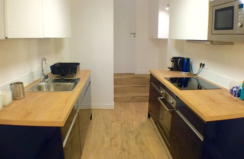 Quartier des Grandes-Carrieres Apartment | Montmartre's Finest: 2BR, 70m², Family-Friendly Stay