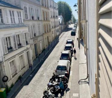 Montmartre Bed & Breakfast | Montmartre village
