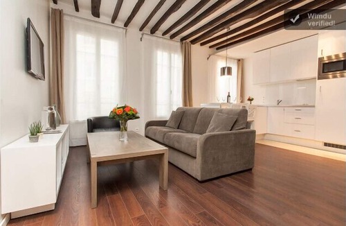 Quartier du Mail Apartment | MONTORGUEIL BEAUTIFUL APARTMENT