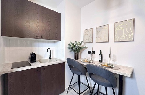 Plaisance Apartment | Montparnasse - Deluxe studio for 3