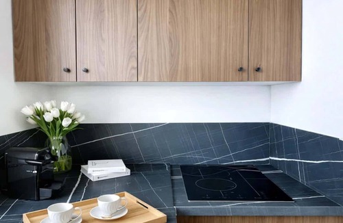Montparnasse Apartment | Montparnasse family flat with balcony & lift