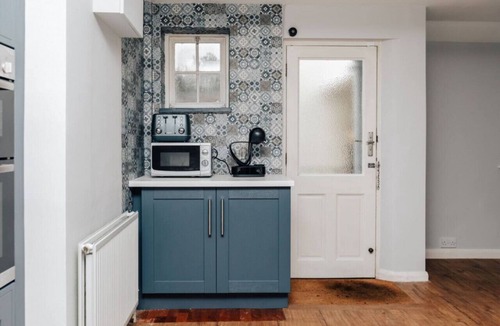 Henley-on-Thames House | Montpellier House, Centrally Located, Pet Friendly