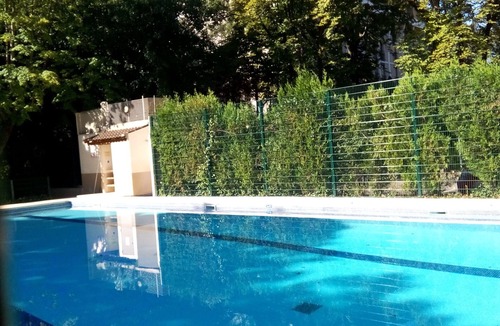 Les Beaux-Arts Apartment | Montpellier quiet with large pool.