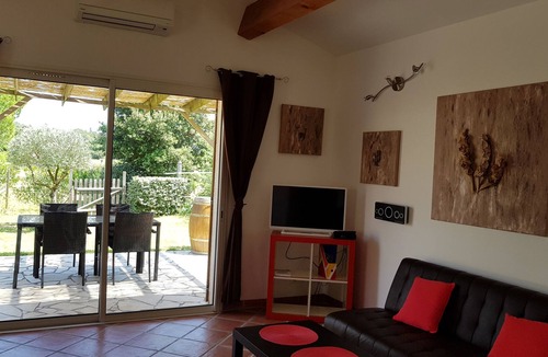 Montaud House | Montpellier villa rental climatisee 4 pers herald pool private garden