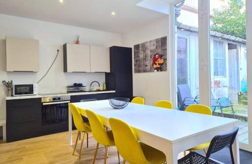 Jamin Villa | Montréal, Maison pétillante et accueillante