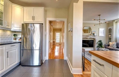 Cote-Des-Neiges—Notre-Dame-De-Grace Apartment | Montreal ~ Cozy & Chic City Condo
