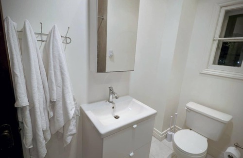 Maisonneuve Apartment | Montreal like a local | Near Métro Pie IX