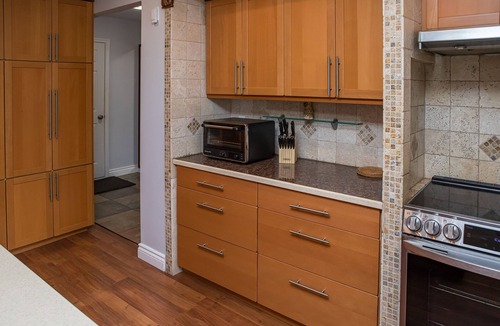 Pierrefonds-Roxboro House | Montreal Stunning Home 3 Bedrooms, 3 Bath & Pool