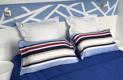 Montreuil-sur-Mer Apartment | Montreuil Appart Holidays SAS