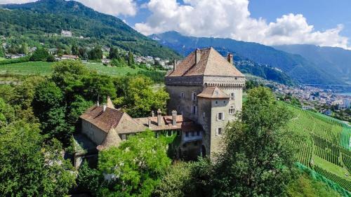 Montreux Apartment | Montreux Castle - Charming Studio