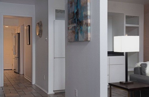 Neartown House | Montrose Aquatic Dream! Downtown Unit w/Pool 3BR