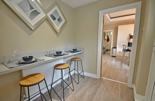 Burnley House | Montrose Heights - 4Bed - 4Bath -Central Burnley