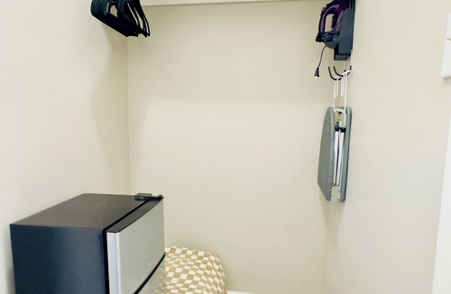 South Orange Apartment | Montrose Rest and Reset Suite