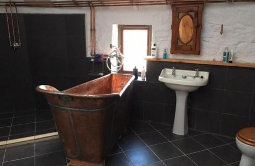 Montrose Villa | Montrose Watertower