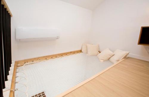 Tarbes Apartment | Montsejour - T2 climatisé avec filet et fauteuil suspendu