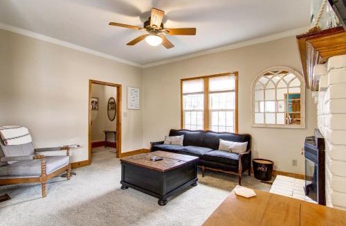 Monument House | Monument Retreat - Walk to Local Dining & Shopping