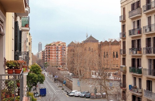 El Fort Pienc Apartment | Monumental - Three Bedroom Apartment, Sleeps 4
