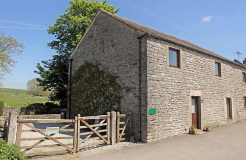 Monyash House | Monyash Barn - Four Bedroom House, Sleeps 8