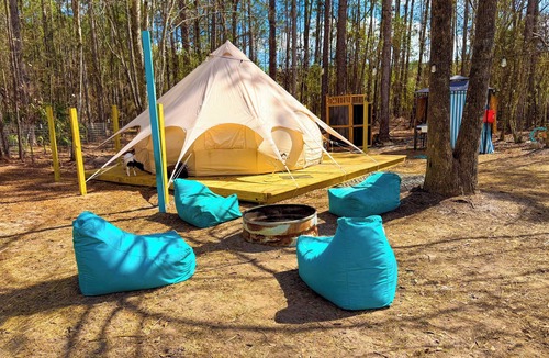 Middleburg RV Rental | Moo-Tel Yurt
