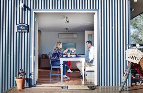 Indigo Shire Villa | Moodemere Lake House