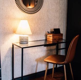 East Memphis House | Moody Blues Studio Perfect for work or romance