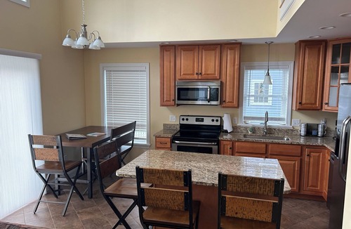 Ogunquit - Wells House | Moody Maine Beautiful 3 Bedroom Home Walk to Beach Restaurants & Trolley Line