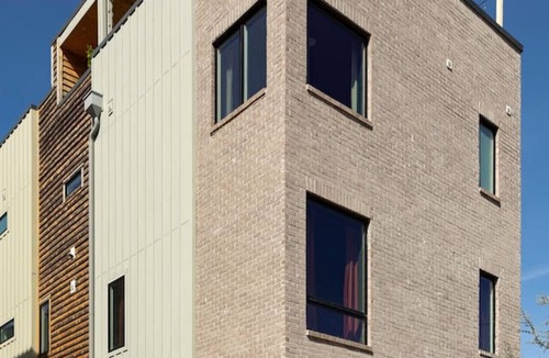 Berry Hill House | Moody Melrose | Upscale | Rooftop | Walkable