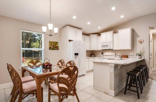 Lakeside House | Moody Oaks