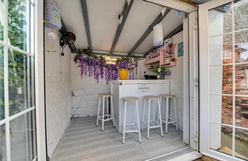 Congleton Ski Chalet | Moody Street