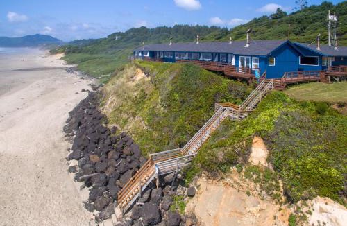 Newport Hotel | Moolack Shores Inn